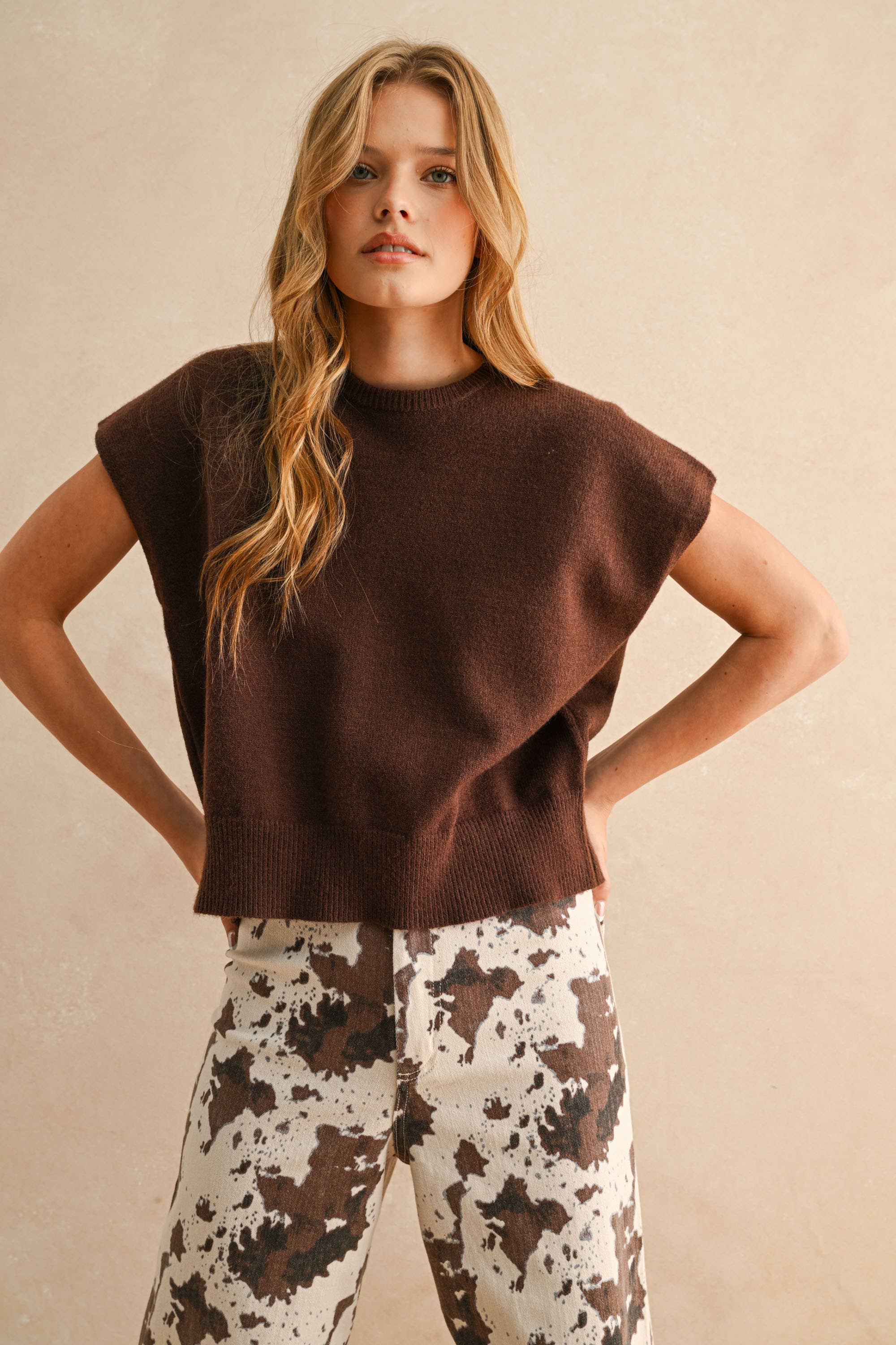 LOOSE FIT SHORT SLEEVE SWEATER TOP