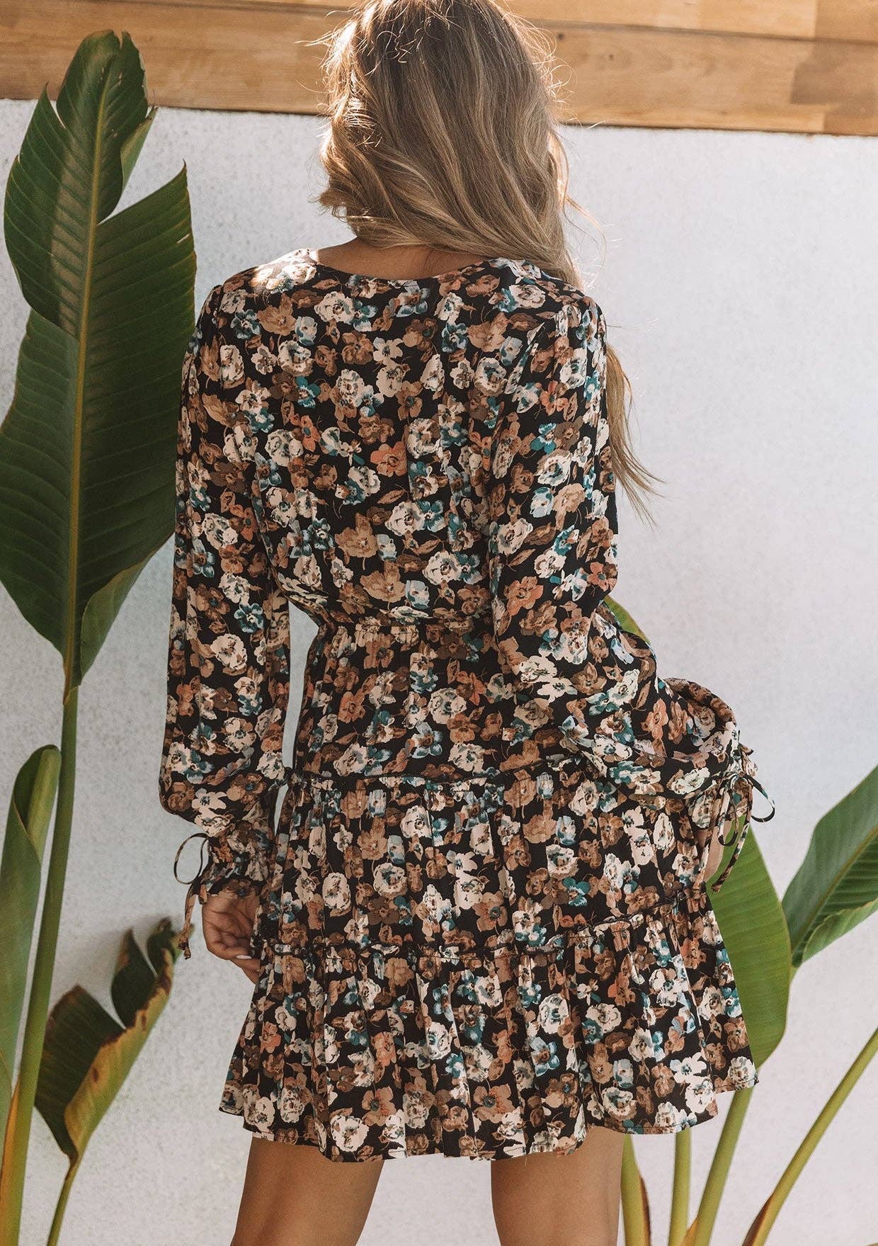 Floral Surplice Ruffle Tiered Mini Dress: Black/Natural