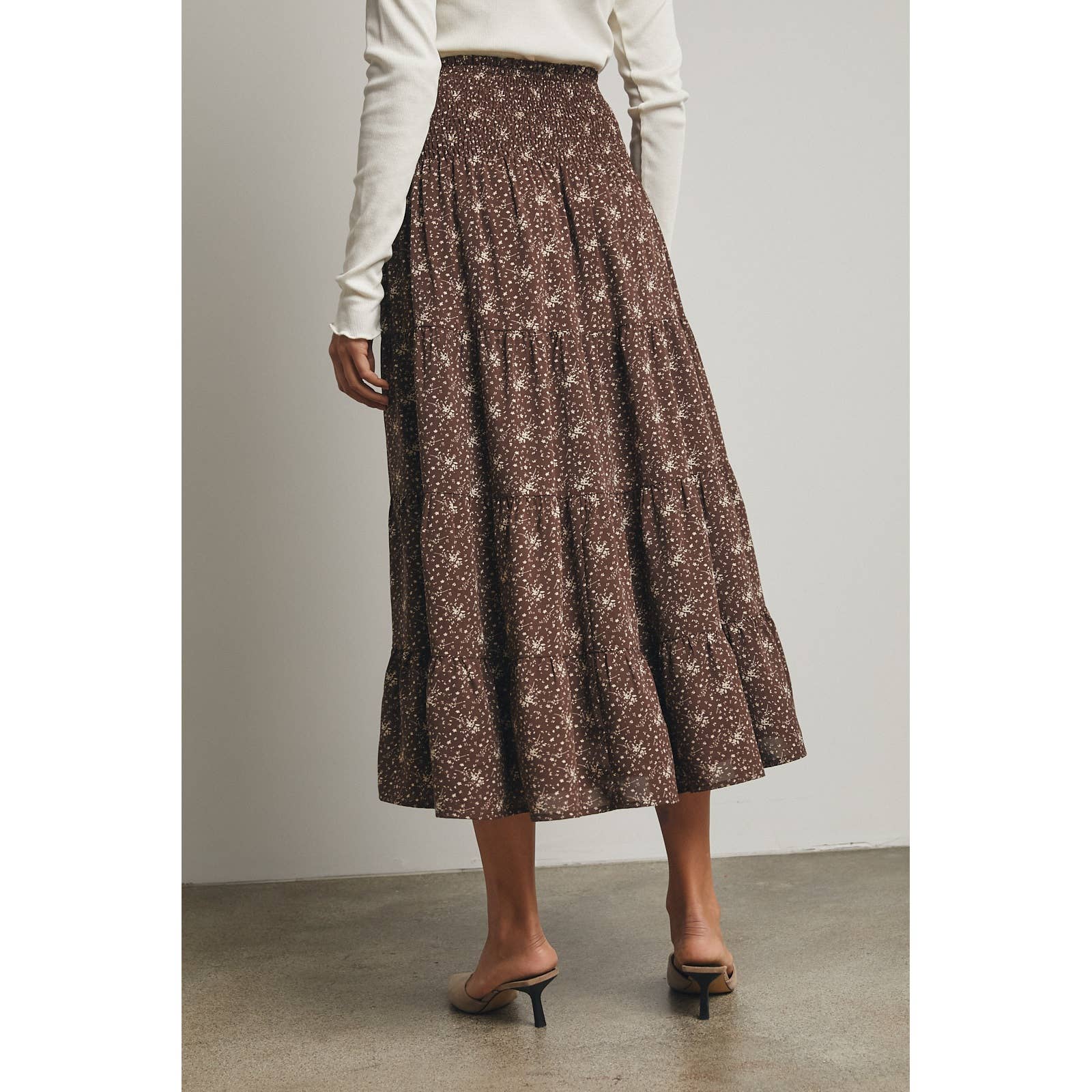 FLORAL TIERED FRONT SLIT MIDI SKIRT