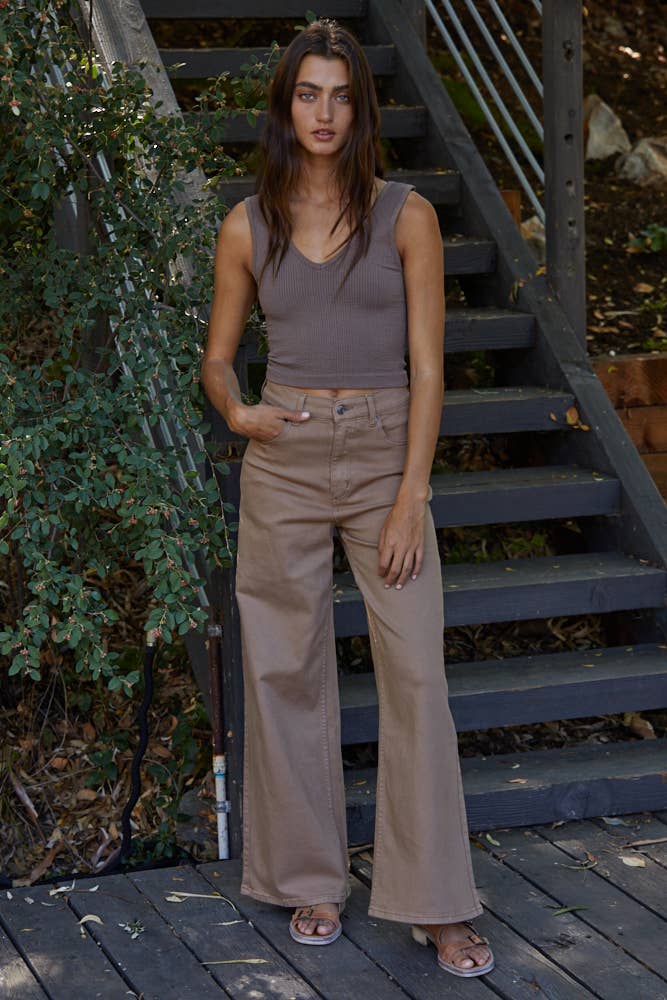 S1050N | Seamless Sleeveless UV Neck Reversible Tank Top