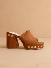 The Leona | Caramel Studded Platform Heel: CARAMEL