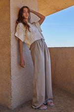 Knit Sweater Crochet Round Neck Short Sleeve Top: Cream