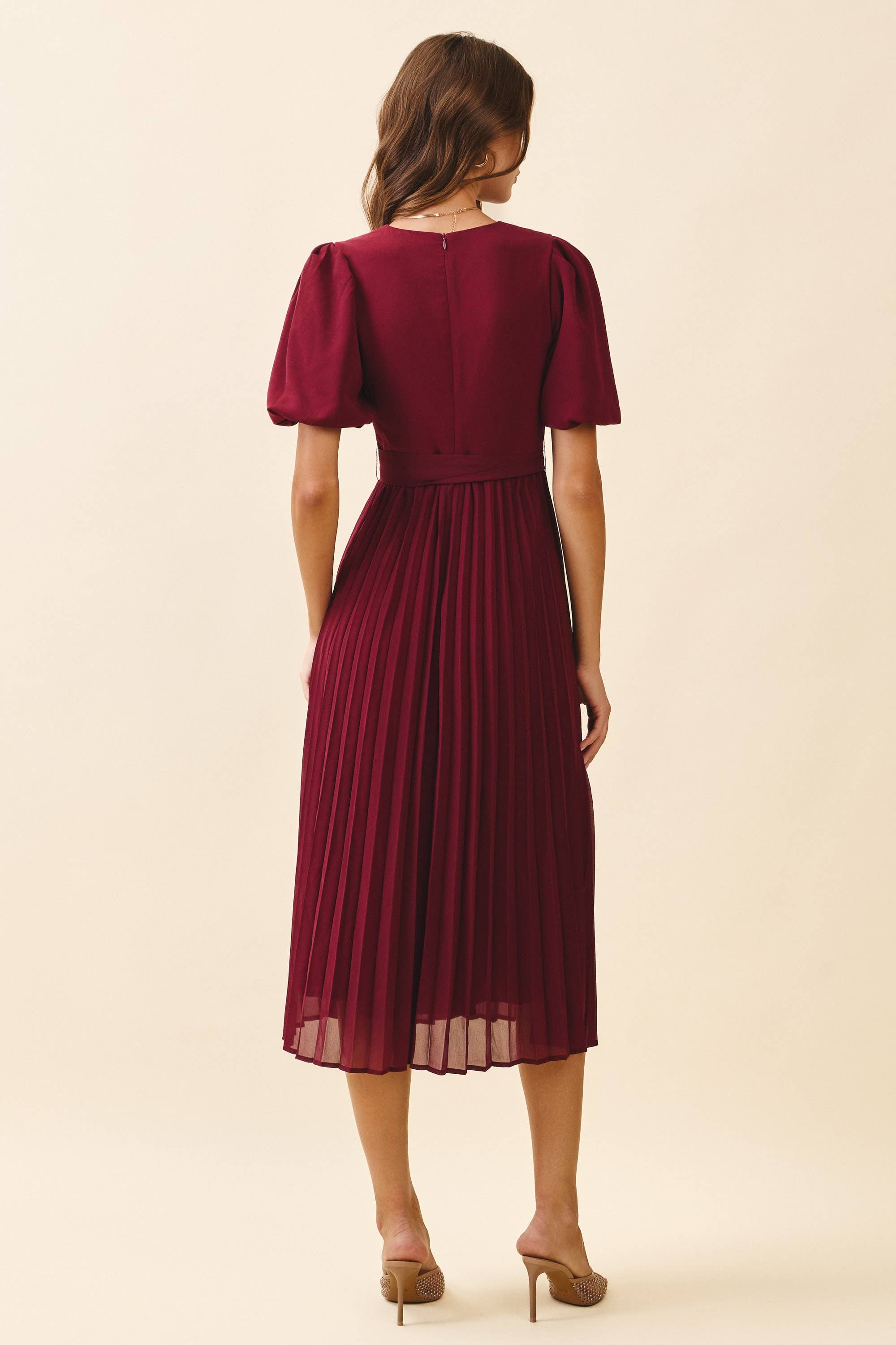 Pleated With Side Slit Detail Round Neck Dress: Burgundy