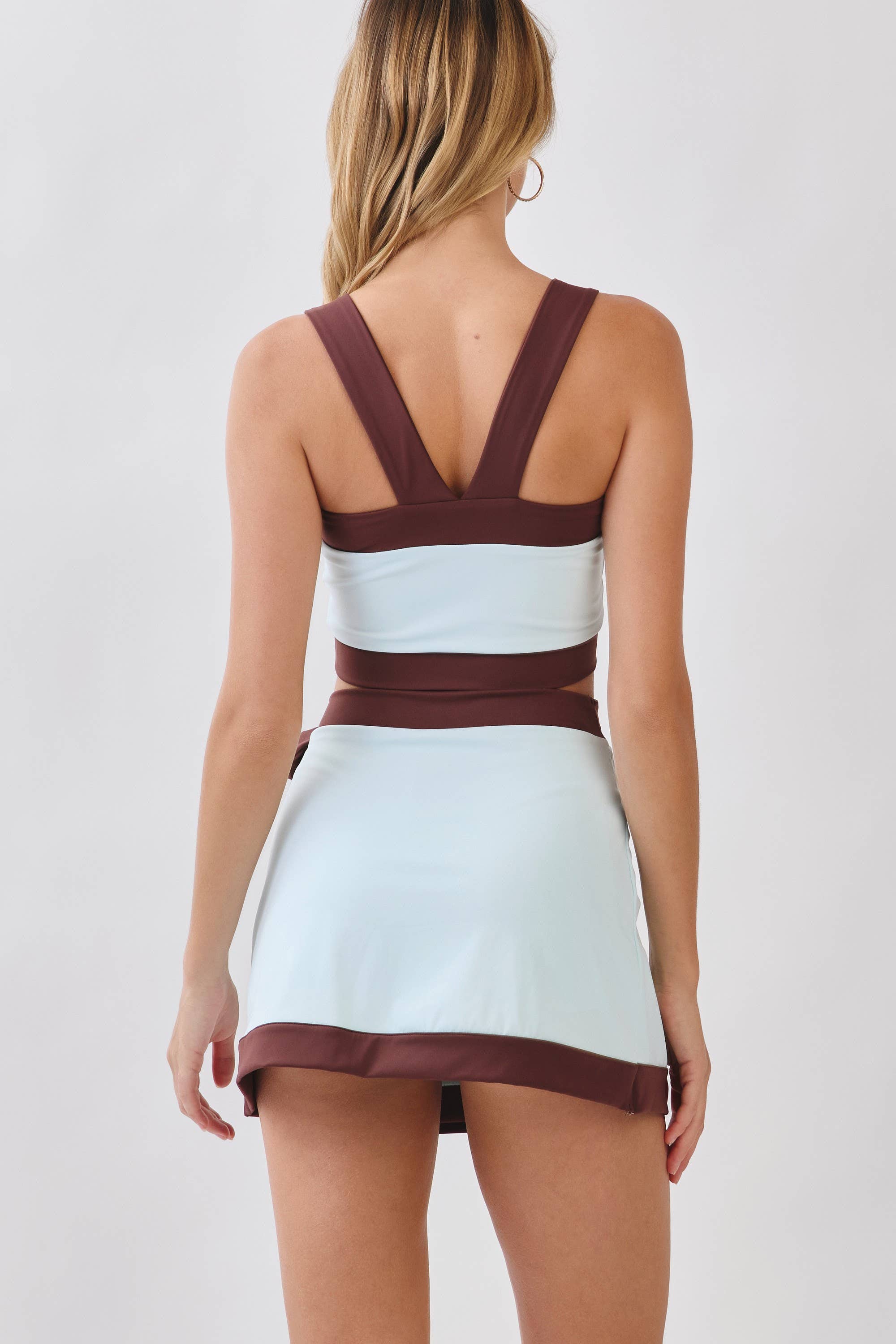 Contrast Trim Square Neck Active Crop Top
