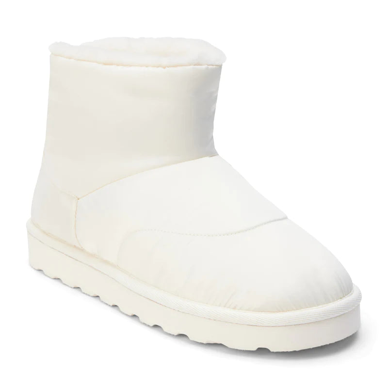 Vail Puffer Slip On Boot - Ivory