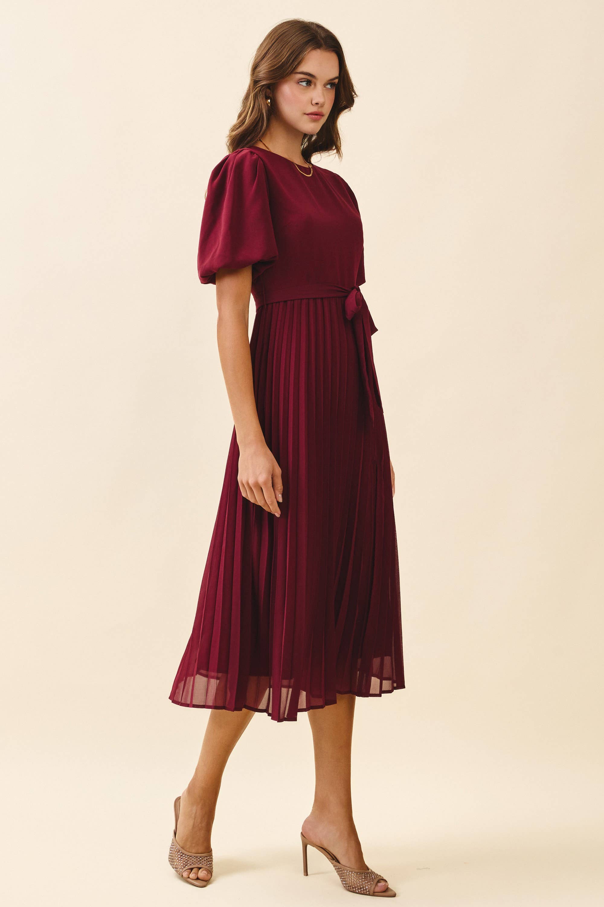 Pleated With Side Slit Detail Round Neck Dress: Burgundy