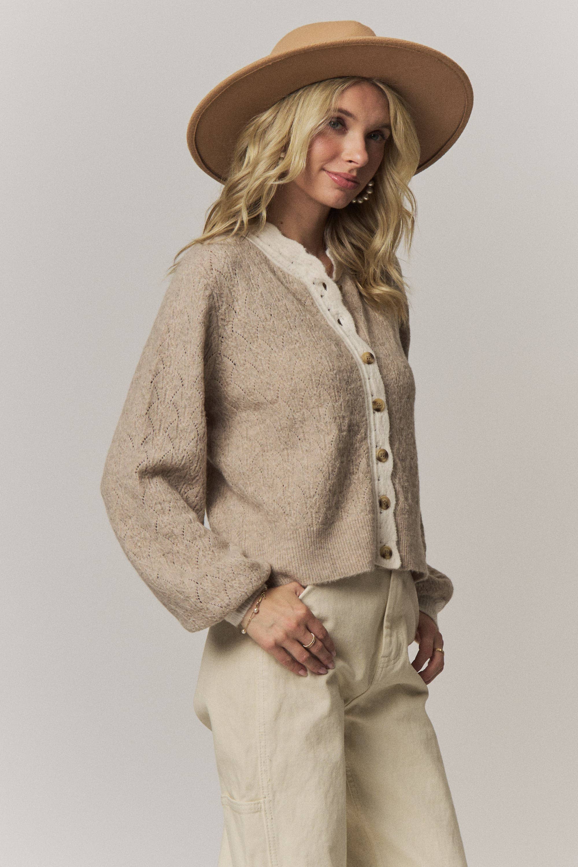 CONTRAST SCALLOP TRIM SWEATER CARDIGAN
