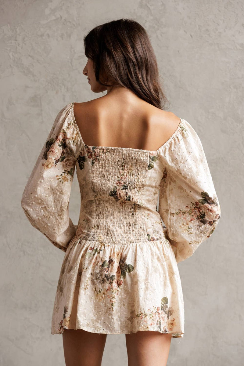 FLORAL EYELET PUFF SLEEVE ROMPER: BEIGE FLORAL